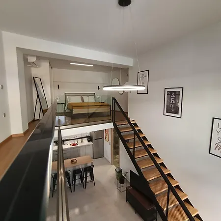 Alkaiou Loft Апартаменты Каламата