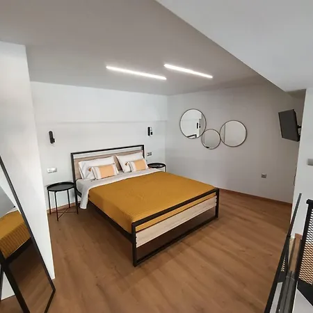 Alkaiou Loft Апартаменты *